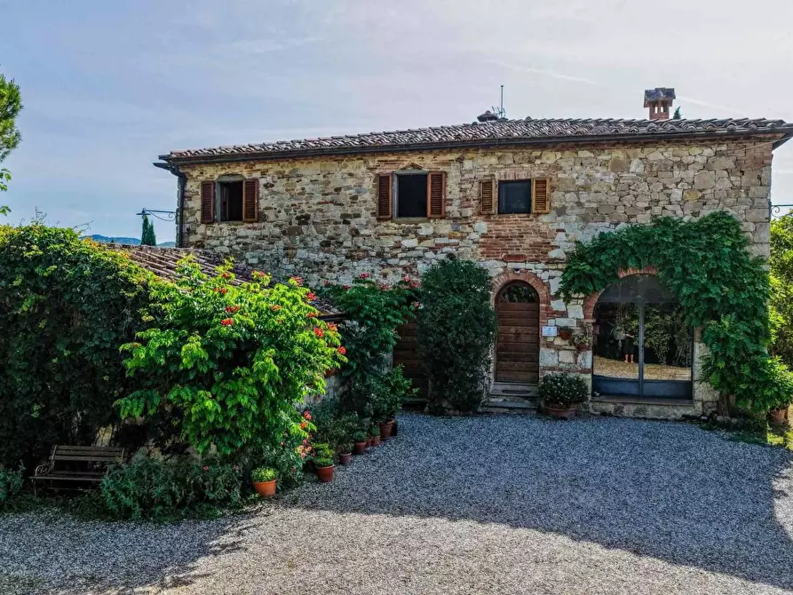 Immagine 12 di Casa colonica in vendita  a Gaiole In Chianti