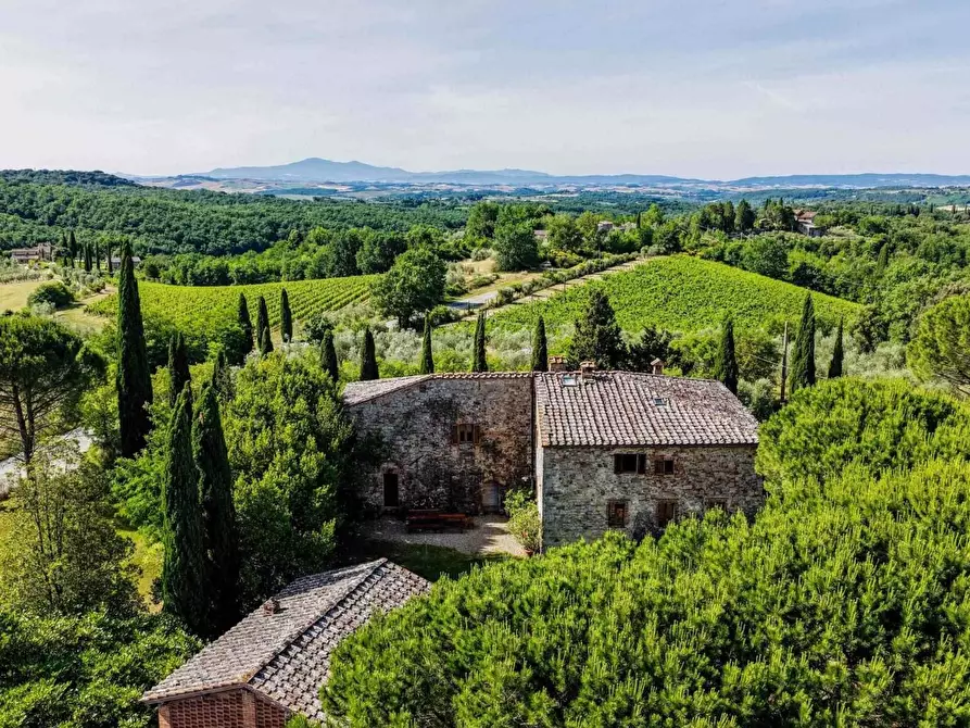 Immagine 8 di Casa colonica in vendita  a Gaiole In Chianti