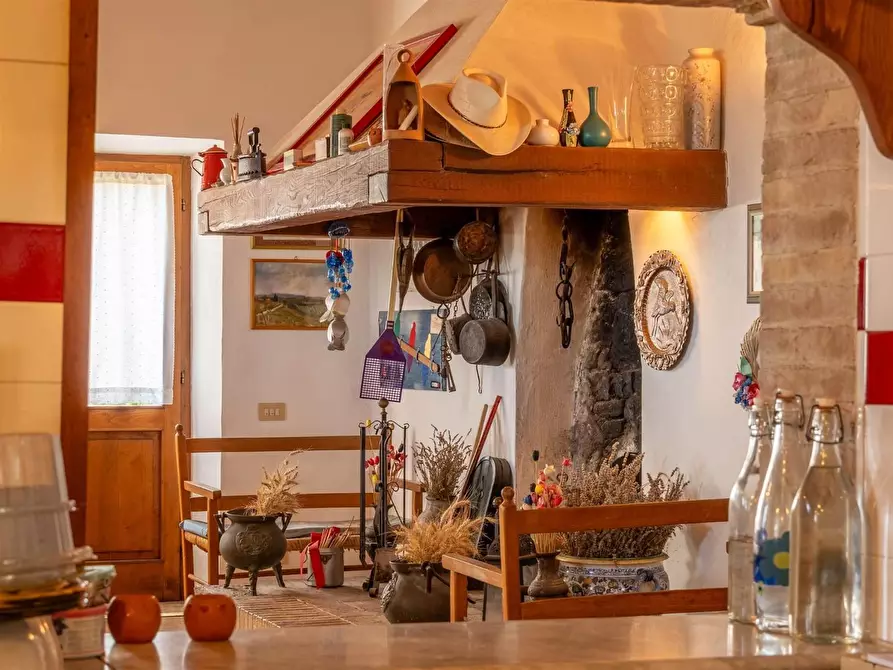 Immagine 22 di Casa colonica in vendita  a Gaiole In Chianti