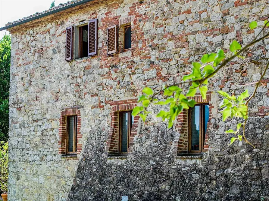 Immagine 14 di Casa colonica in vendita  a Gaiole In Chianti