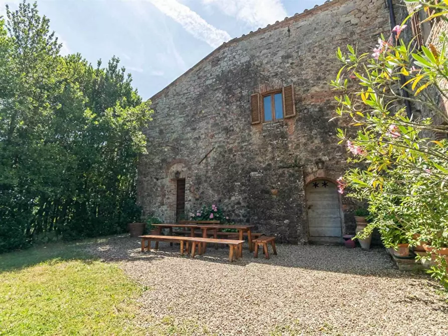 Immagine 41 di Casa colonica in vendita  a Gaiole In Chianti