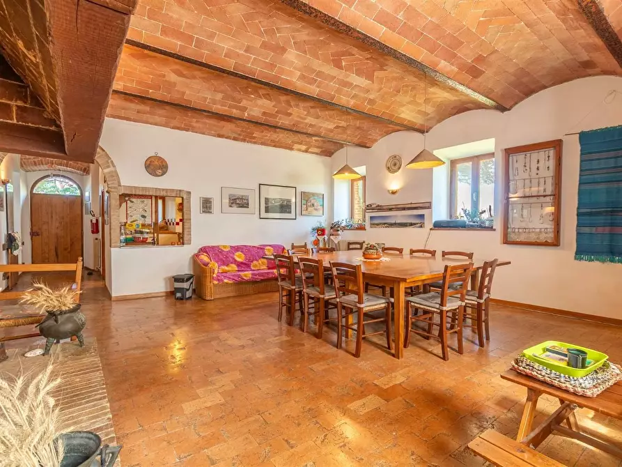 Immagine 19 di Casa colonica in vendita  a Gaiole In Chianti