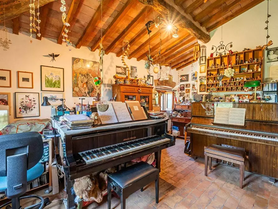 Immagine 35 di Casa colonica in vendita  a Gaiole In Chianti