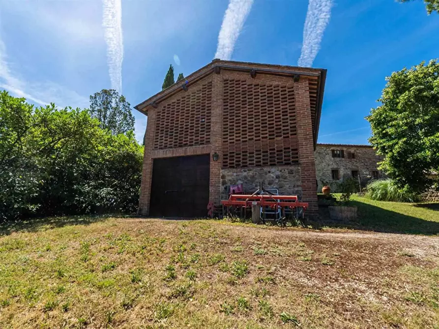 Immagine 56 di Casa colonica in vendita  a Gaiole In Chianti