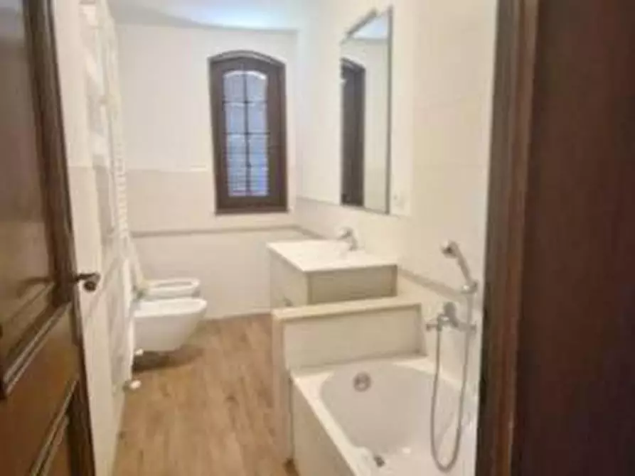 Immagine 12 di Villa in vendita  a Viareggio