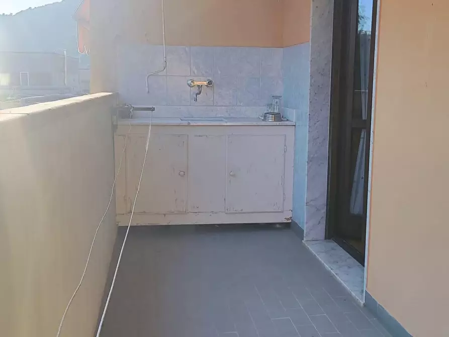 Immagine 9 di Appartamento in vendita  a Carrara