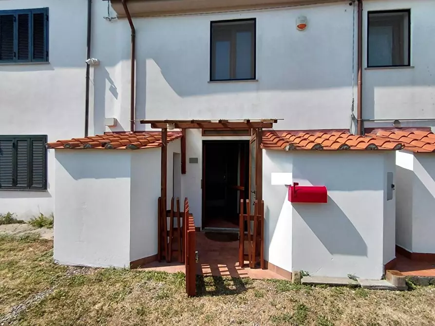 Immagine 28 di Terratetto in vendita  a Cascina