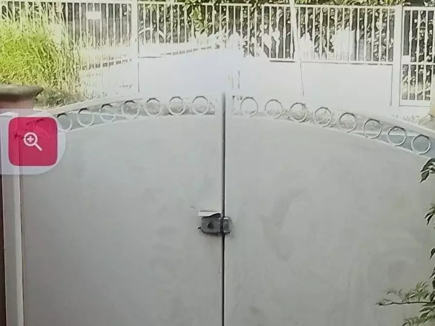 Immagine 46 di Villetta a schiera in vendita  a Calcinaia