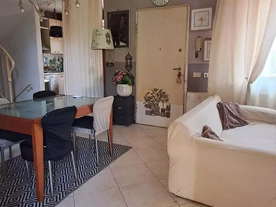 Immagine 10 di Villetta a schiera in vendita  a Calcinaia
