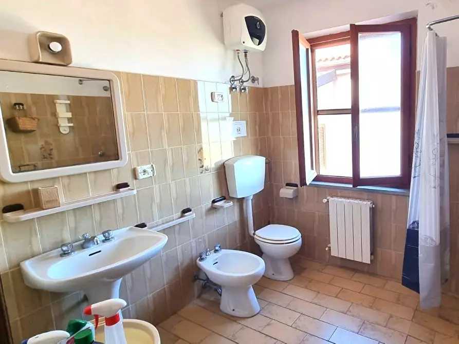 Immagine 10 di Casa trifamiliare in vendita  a Marciana