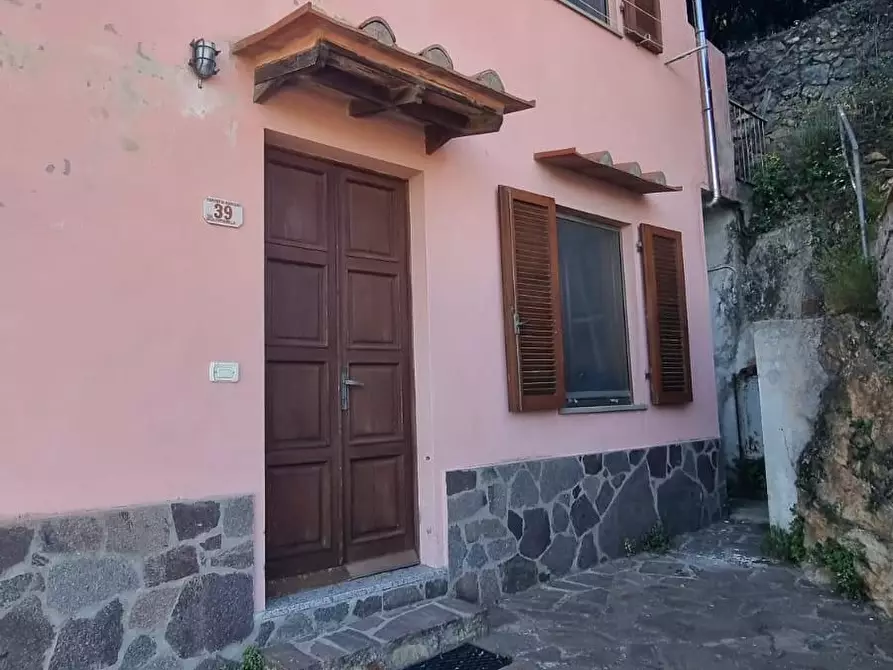 Immagine 7 di Casa trifamiliare in vendita  a Marciana