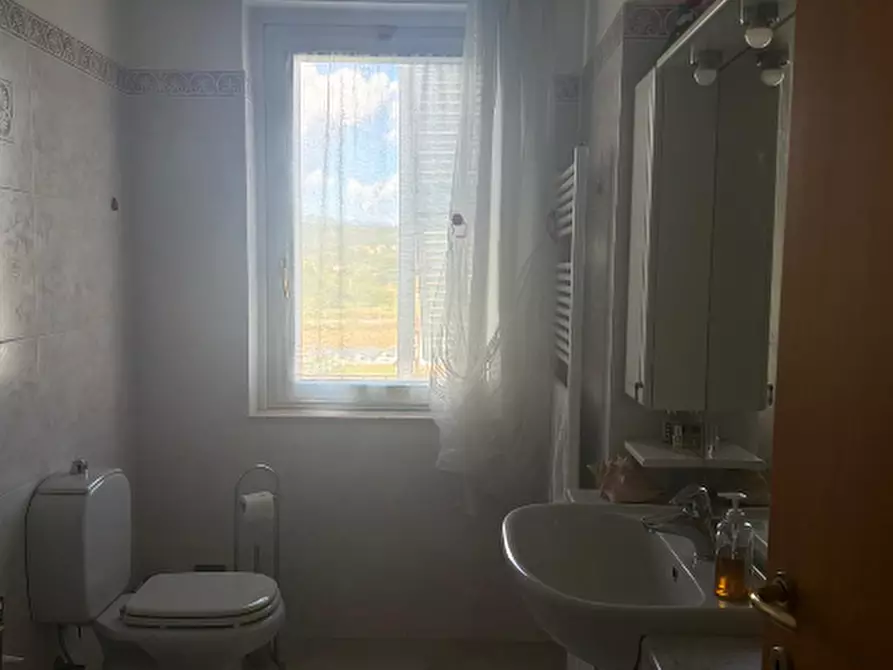 Immagine 31 di Villa in vendita  a Aulla