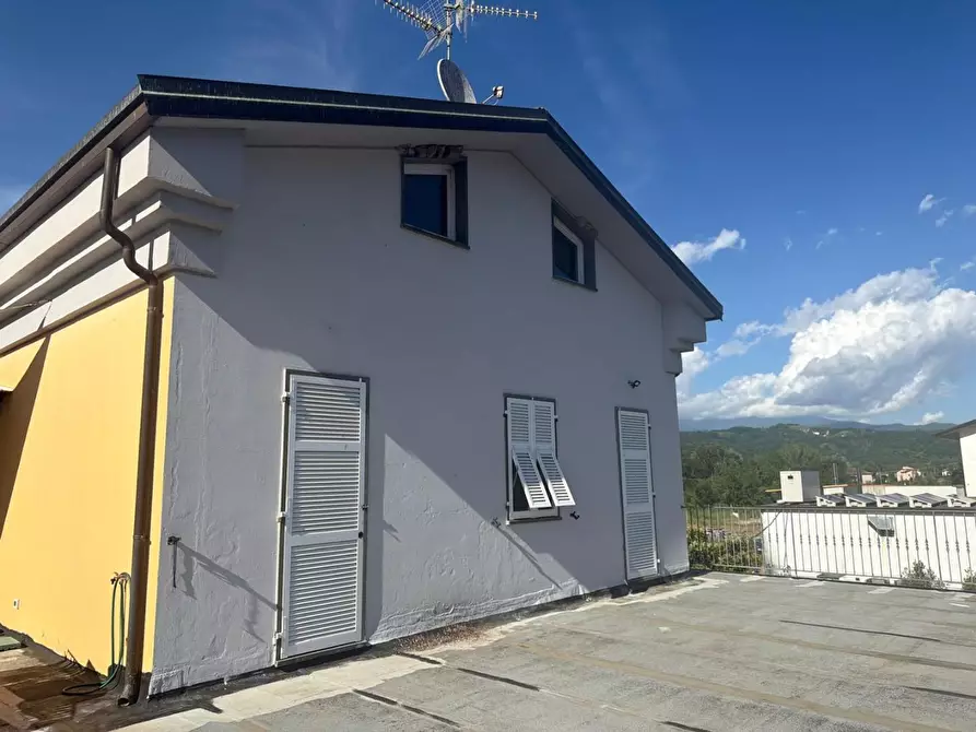 Immagine 27 di Villa in vendita  a Aulla