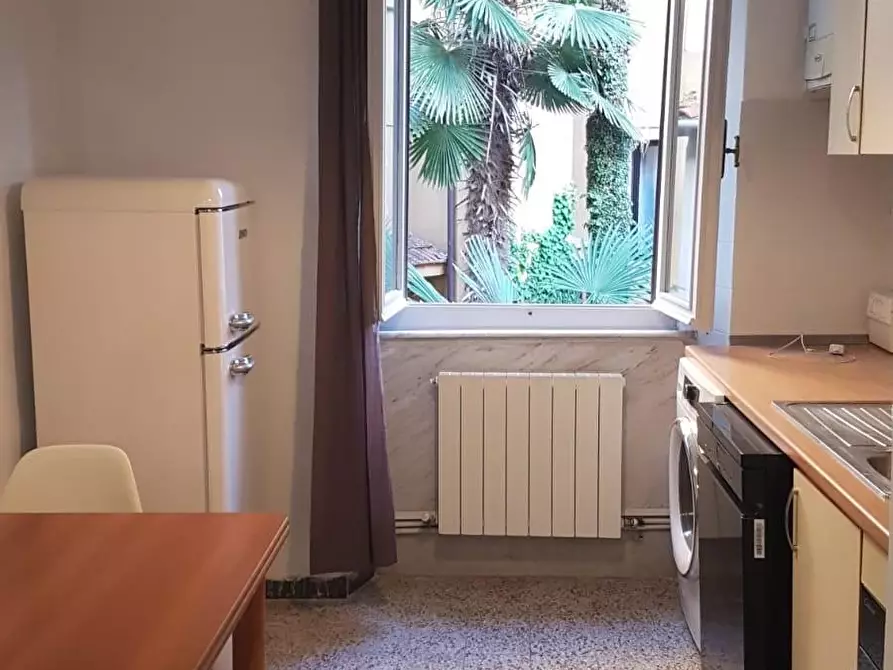 Immagine 6 di Appartamento in affitto  a Carrara