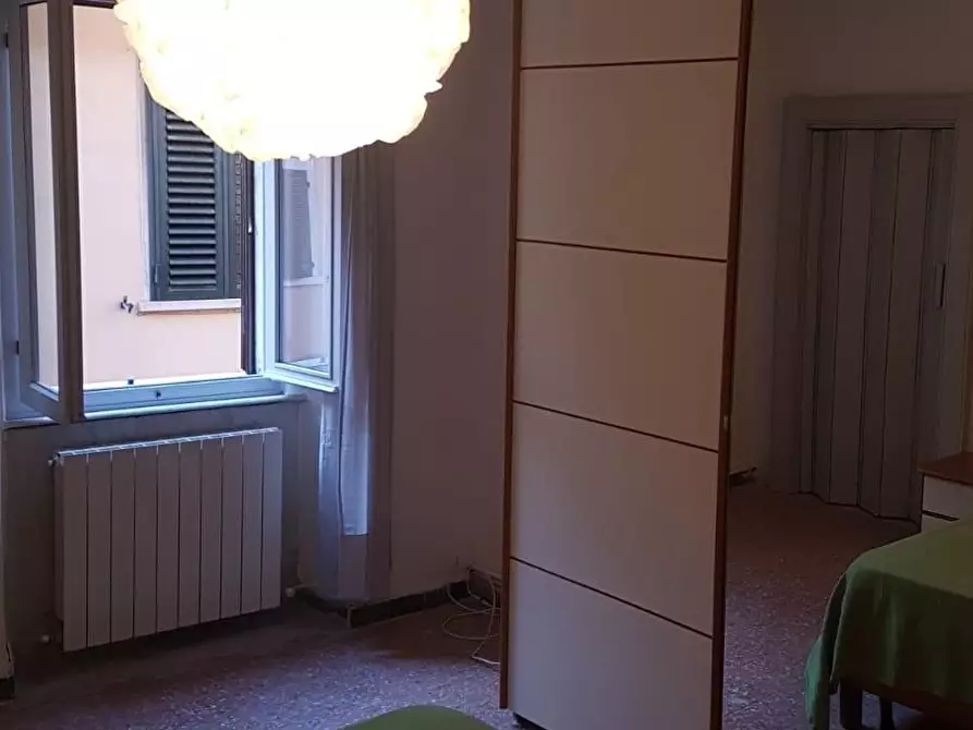 Immagine 8 di Appartamento in affitto  a Carrara
