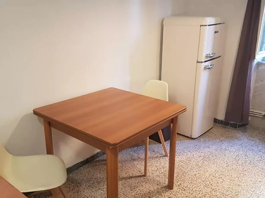 Immagine 13 di Appartamento in affitto  a Carrara