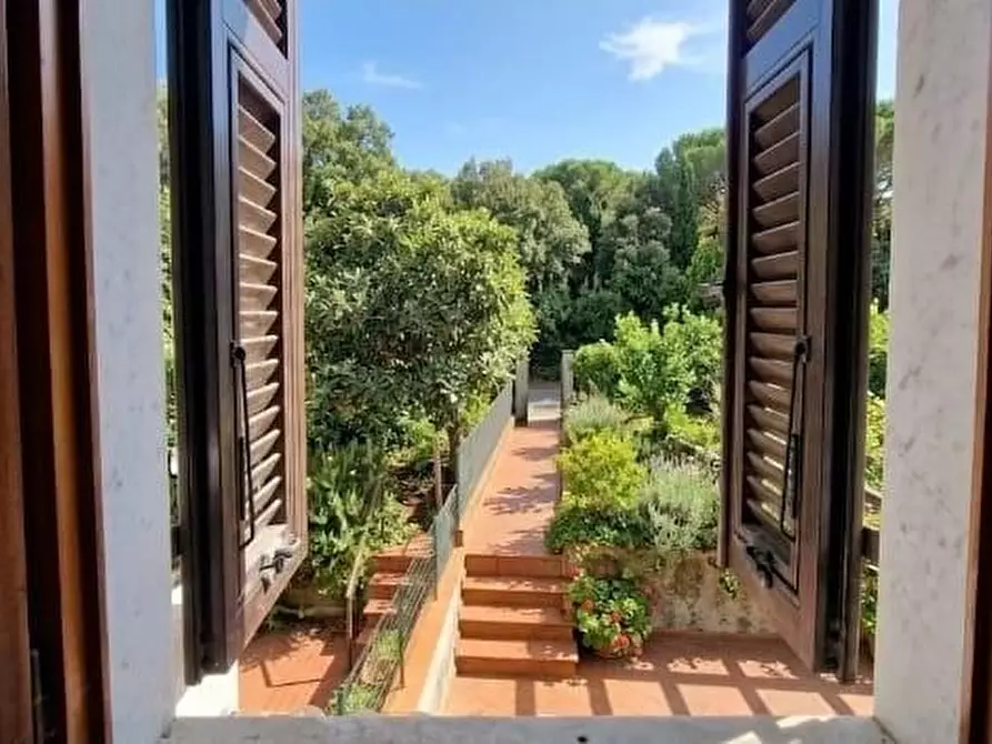Immagine 8 di Terratetto in vendita  a Carrara
