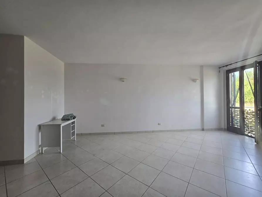 Immagine 8 di Appartamento in vendita  a Siena