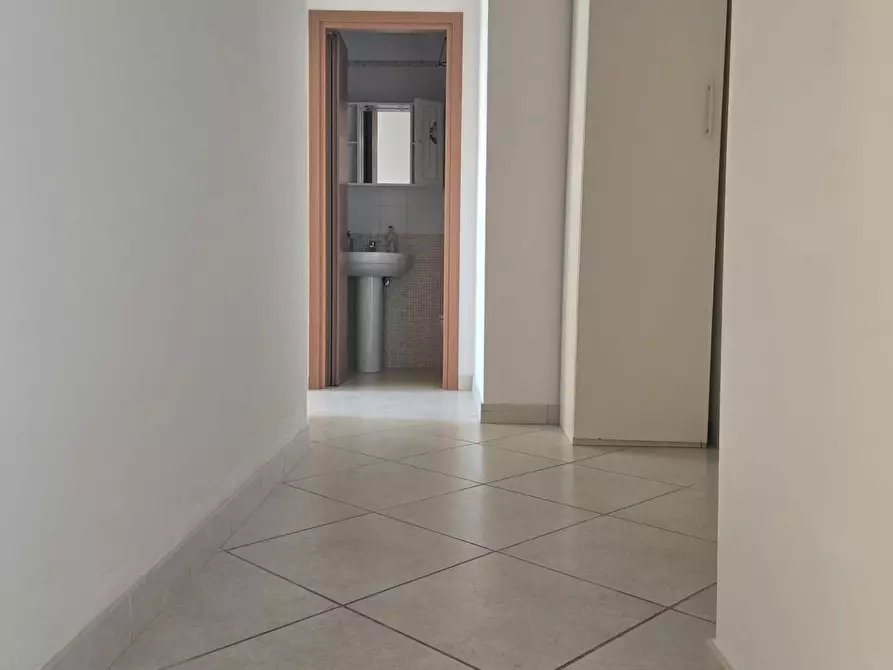 Immagine 14 di Appartamento in vendita  a Siena