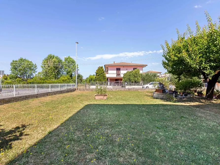 Immagine 23 di Appartamento in vendita  a Cascina