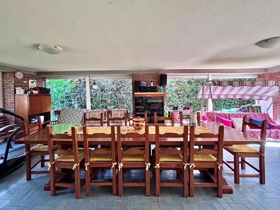 Immagine 22 di Villa in vendita  a Lucca