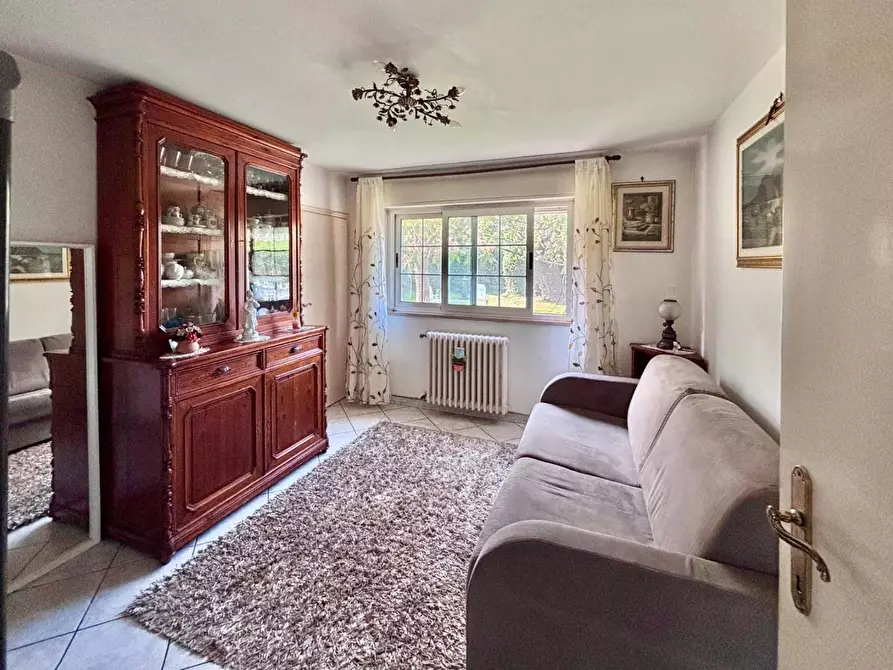 Immagine 26 di Villa in vendita  a Lucca