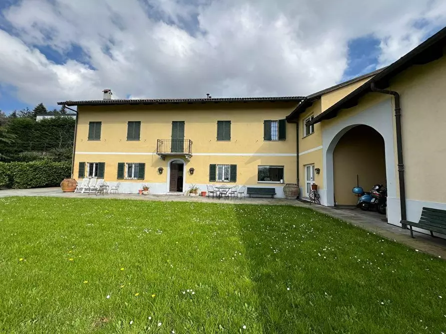 Immagine 1 di Villa in vendita  a Torino