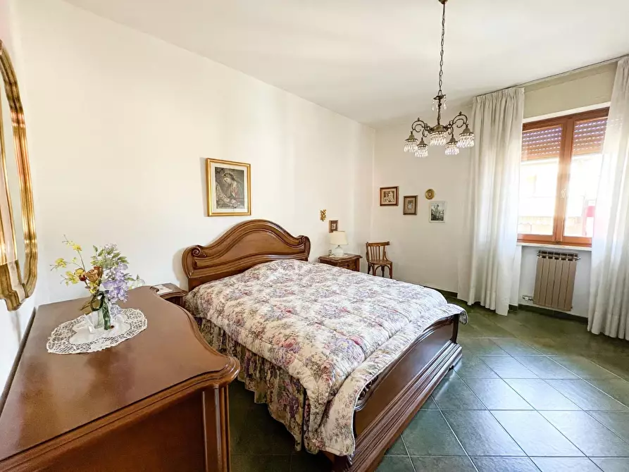 Immagine 25 di Appartamento in vendita  a Vinci