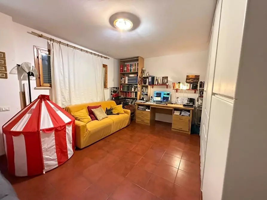 Immagine 45 di Villetta a schiera in vendita  a Calcinaia