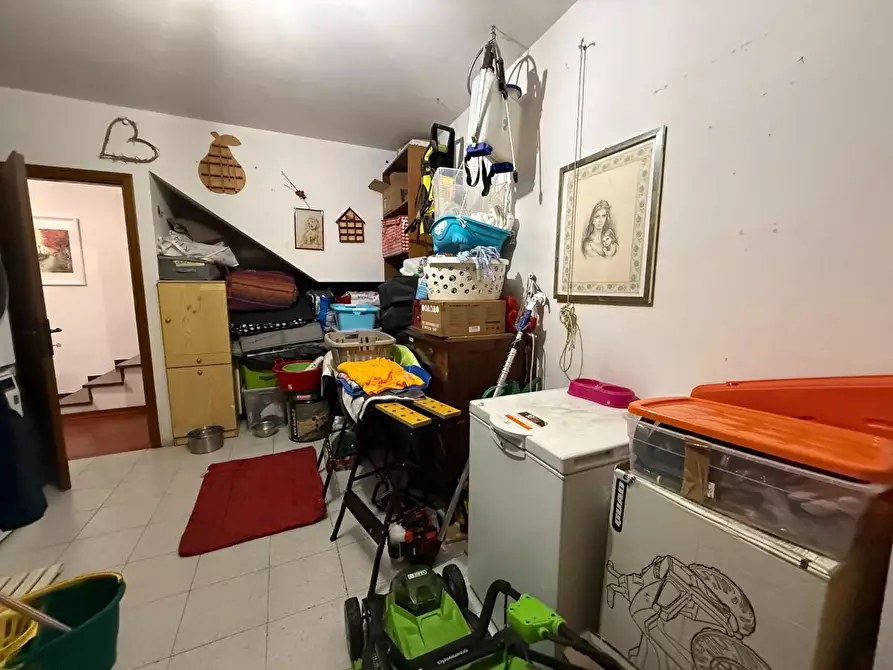Immagine 39 di Villetta a schiera in vendita  a Calcinaia