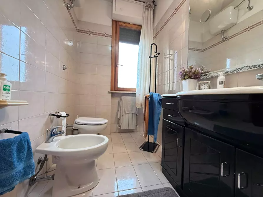 Immagine 10 di Villetta a schiera in vendita  a Calcinaia