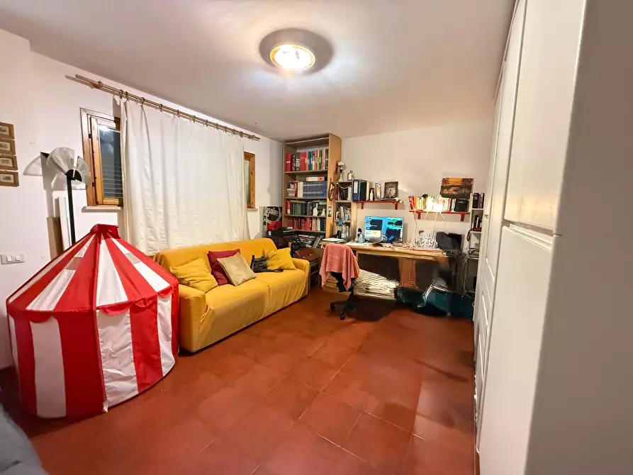 Immagine 34 di Villetta a schiera in vendita  a Calcinaia