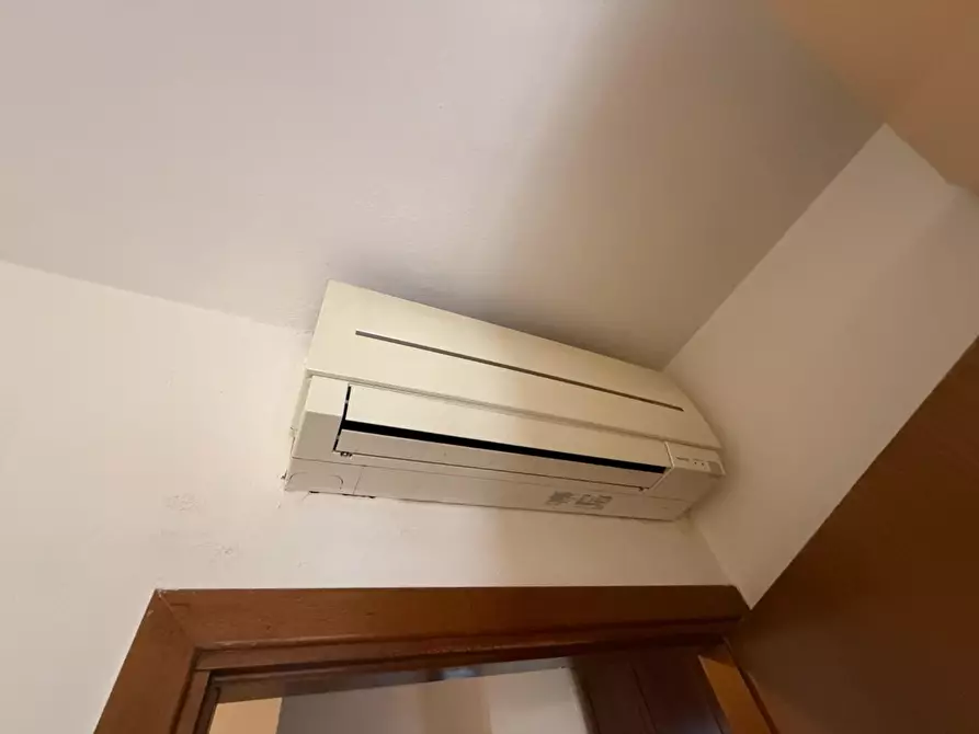 Immagine 54 di Villetta a schiera in vendita  a Calcinaia