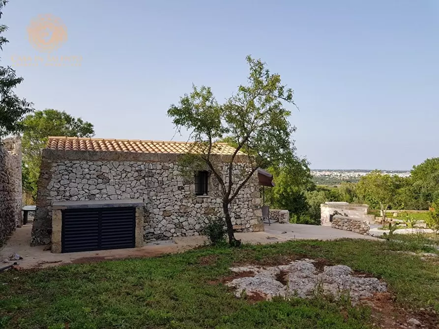 Immagine 2 di Baita in vendita  a Alessano