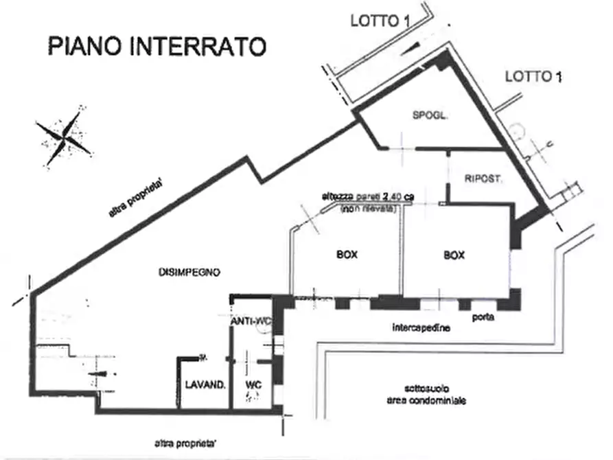 Immagine 4 di Negozio in vendita  a Torino