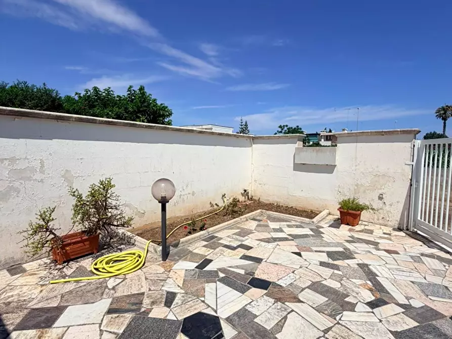 Immagine 51 di Casa bifamiliare in vendita  a Lecce