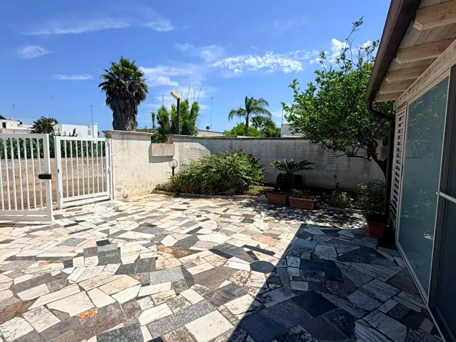 Immagine 5 di Casa bifamiliare in vendita  a Lecce