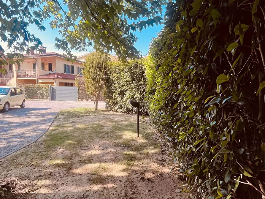Immagine 32 di Appartamento in vendita  a Massa E Cozzile
