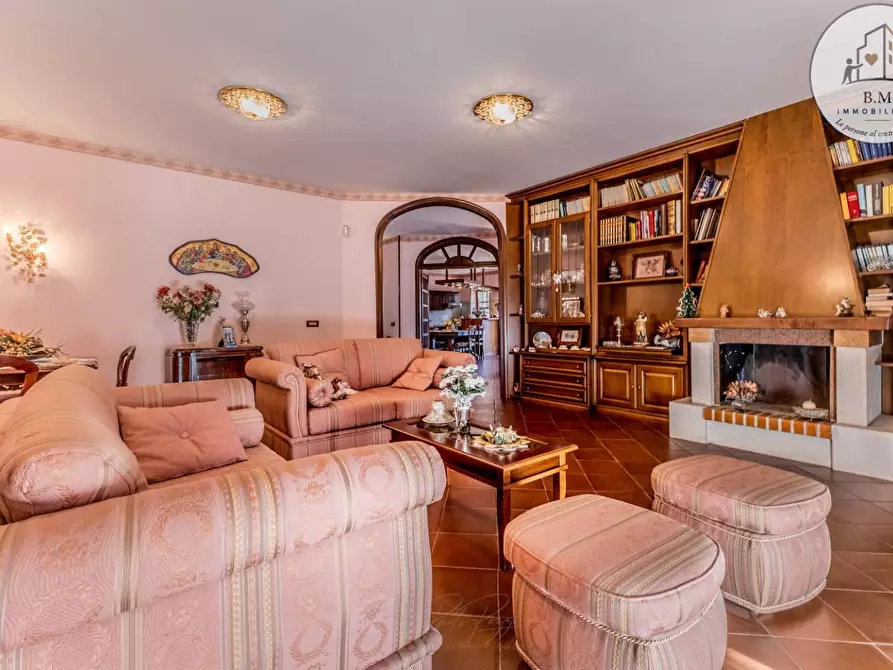Immagine 12 di Villa in vendita  a Rignano Flaminio