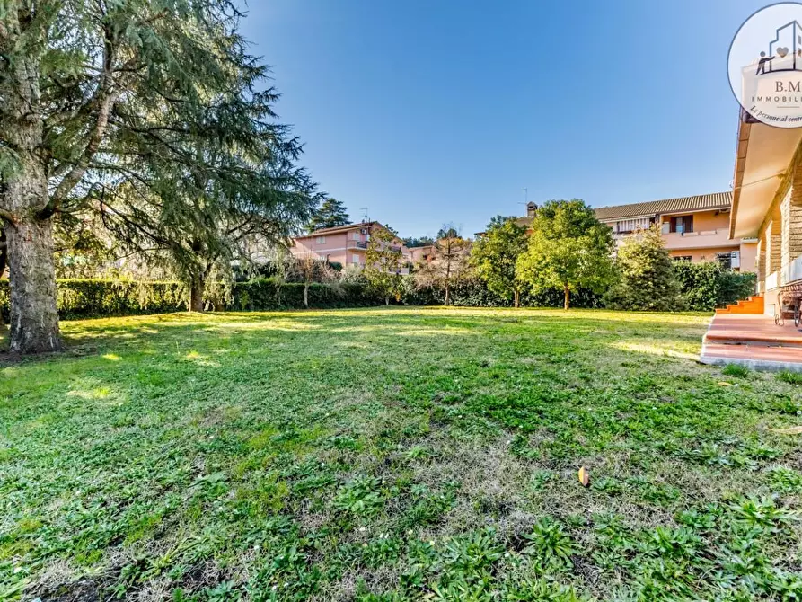 Immagine 35 di Villa in vendita  a Rignano Flaminio