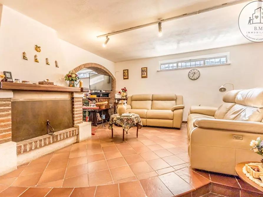 Immagine 5 di Villa in vendita  a Rignano Flaminio