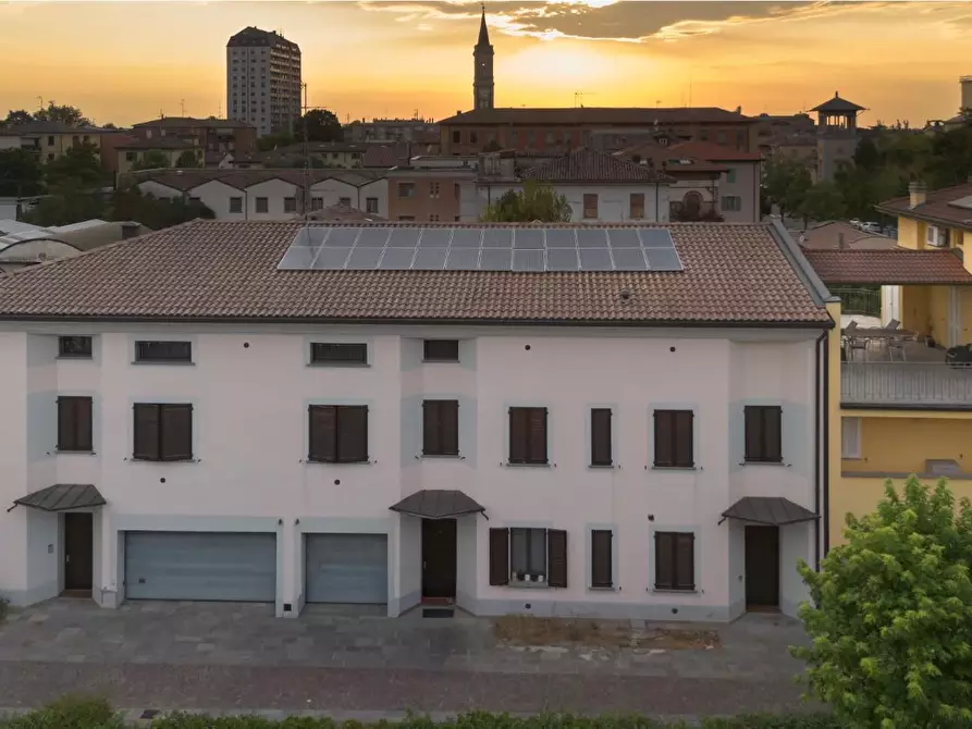 Immagine 2 di Casa bifamiliare in vendita  a Sant'ilario D'enza