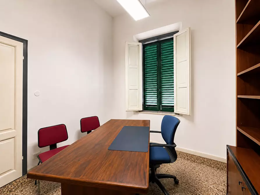 Immagine 10 di Appartamento in vendita  a Pontedera