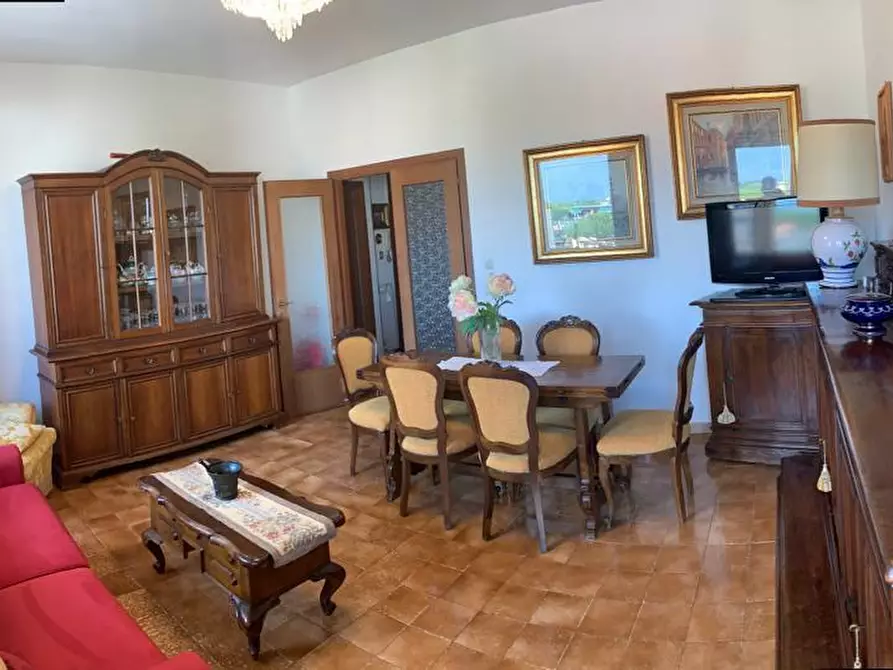 Immagine 8 di Appartamento in affitto  a Viareggio