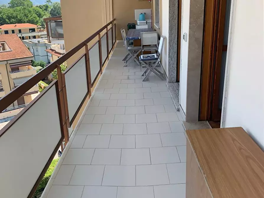 Immagine 15 di Appartamento in affitto  a Viareggio