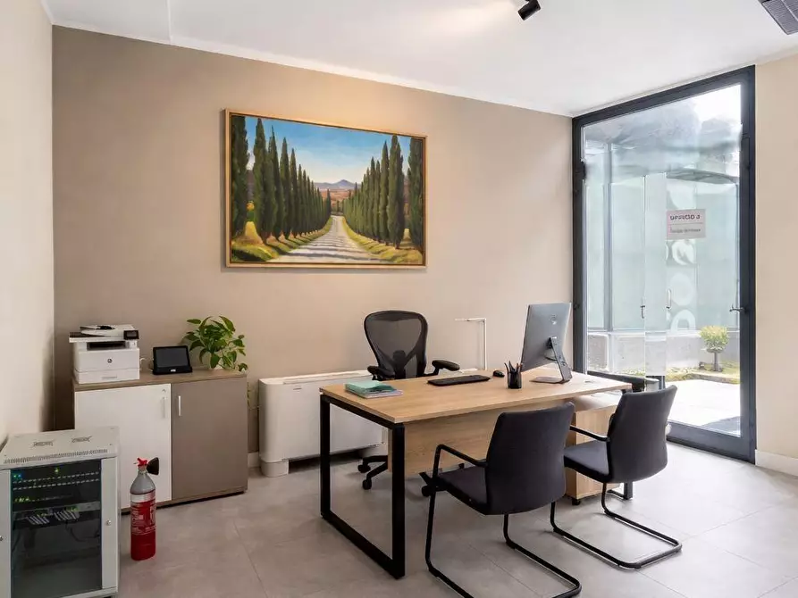 Immagine 2 di Ufficio in affitto  a Pisa