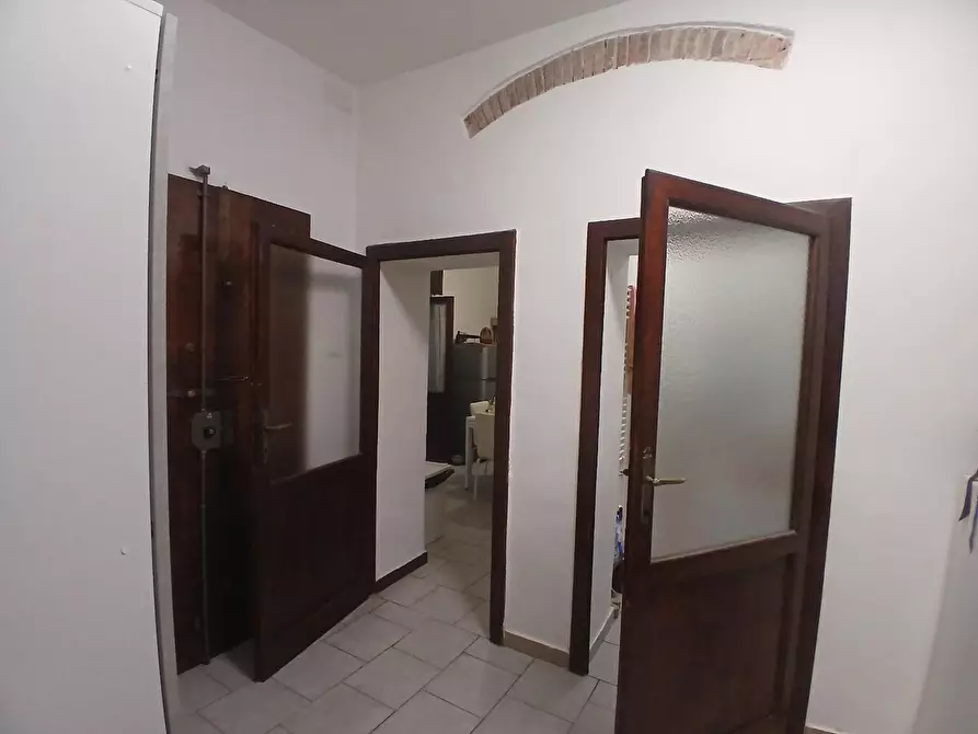 Immagine 15 di Appartamento in vendita  a Livorno