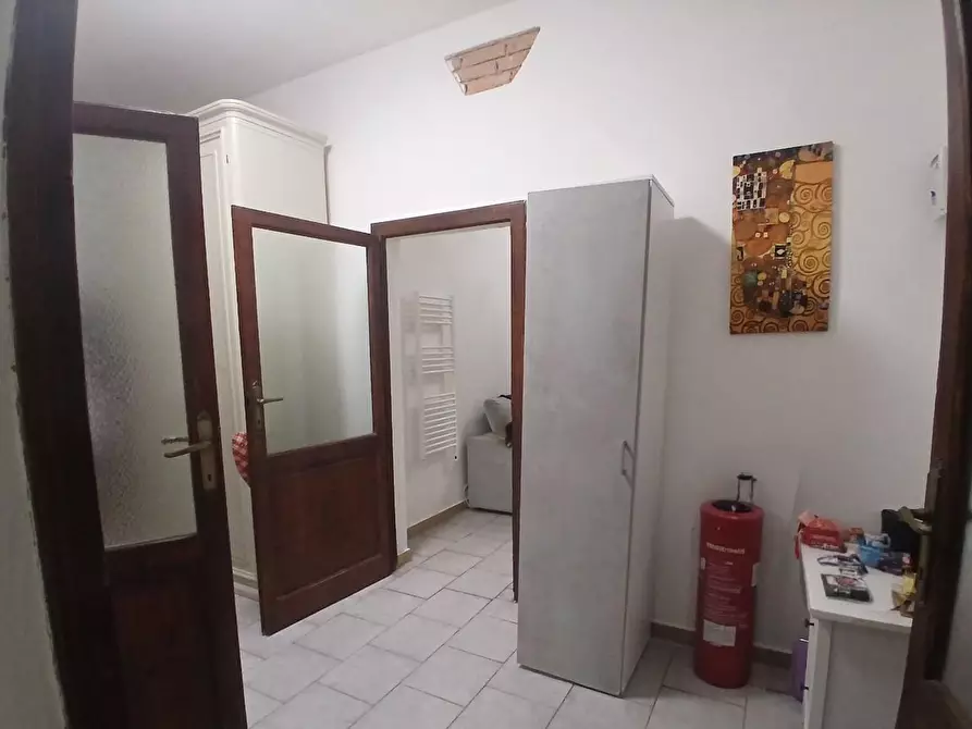 Immagine 18 di Appartamento in vendita  a Livorno