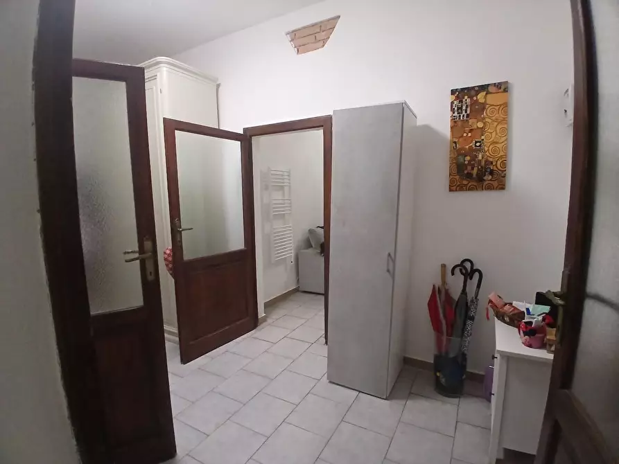 Immagine 17 di Appartamento in vendita  a Livorno