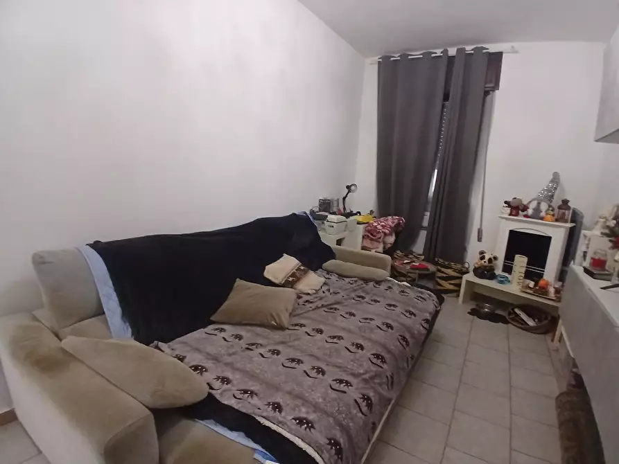 Immagine 9 di Appartamento in vendita  a Livorno